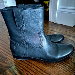 Frye Anna black short boots Sz8